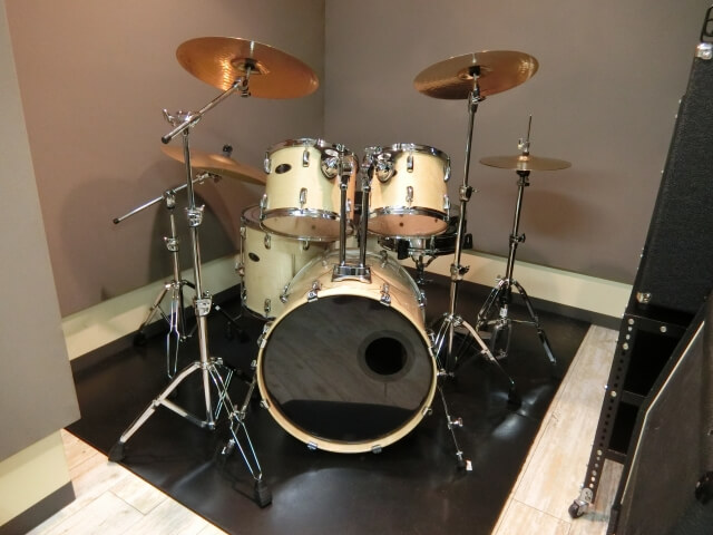 防音室を自宅で簡単に作りたい ドラム ピアノ バイオリンの練習に べんりーいんぺんゆう 防音室を自宅で簡単に作りたい ドラム ピアノ バイオリンの練習に べんりーいんぺんゆう